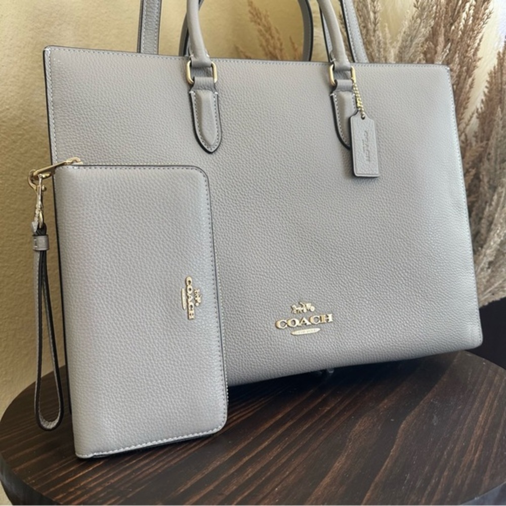 Coach Maggie Tote Bag and wallet set